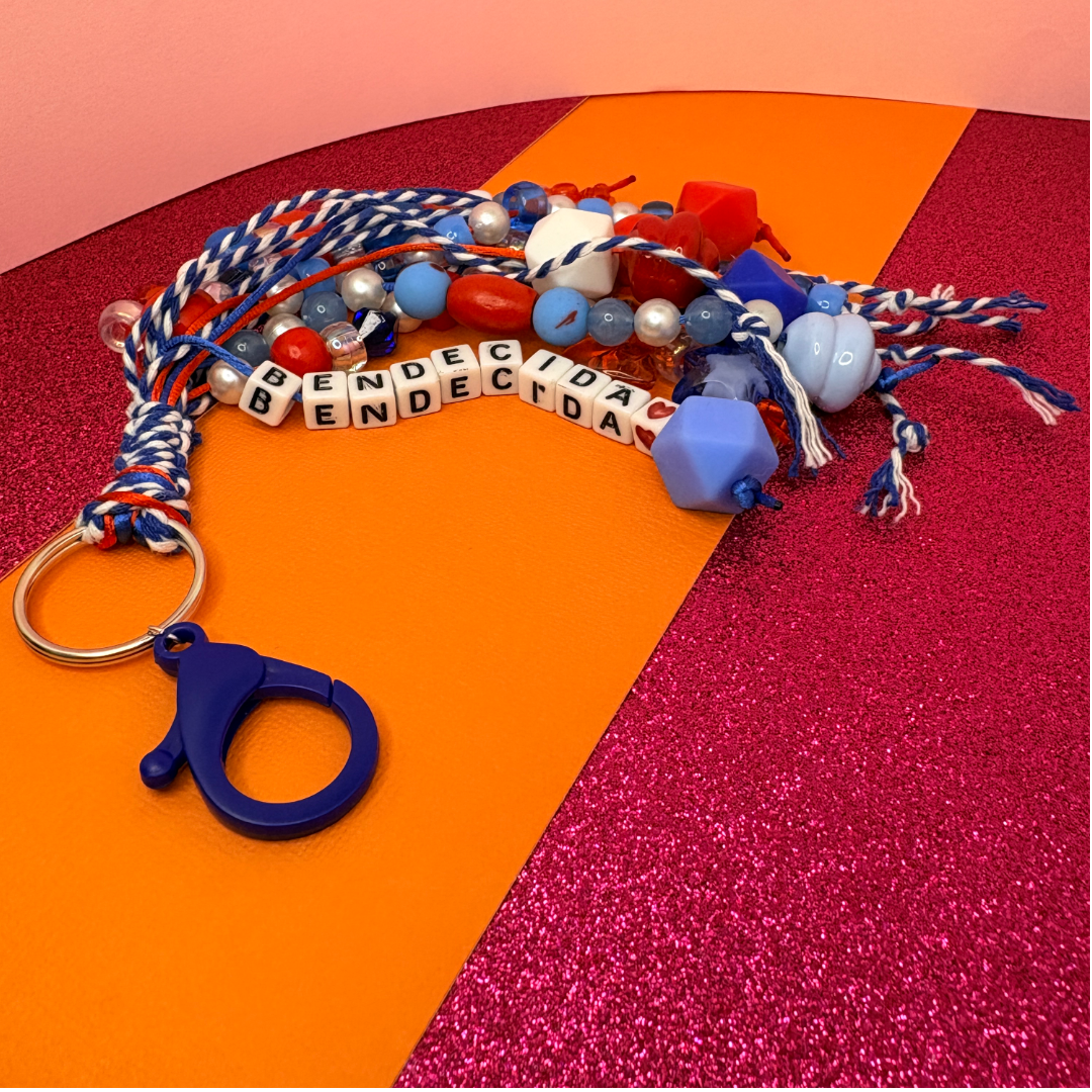 Bendecida- Keychain